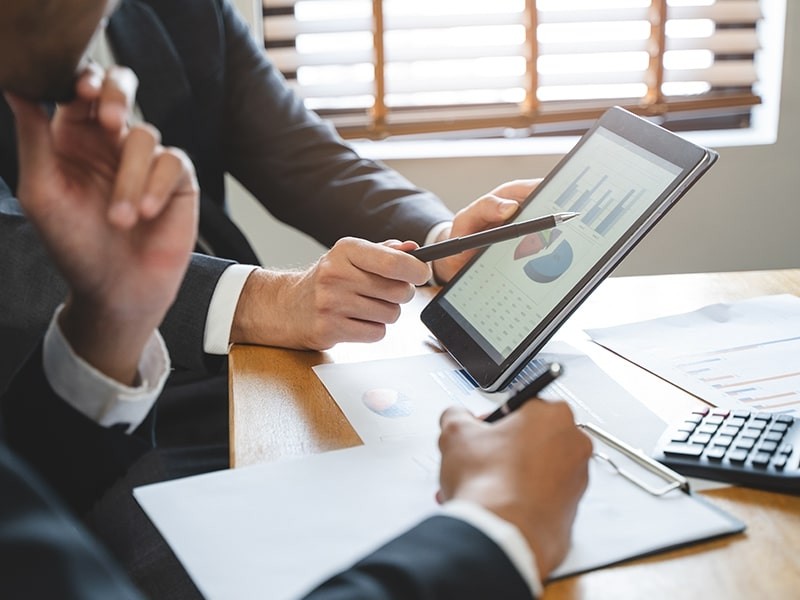 Como uma consultoria financeira ajuda o empresário a enxergar o lucro real da empresa