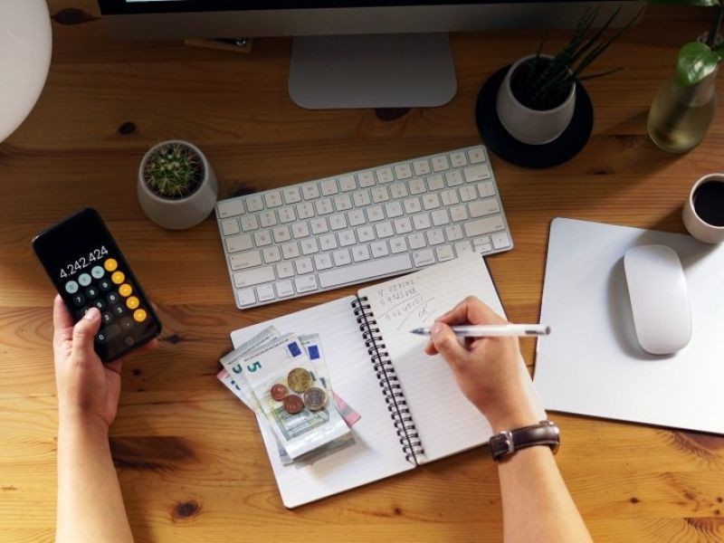 Custos e Formação de Preços em Indústrias de Confecções: Como Estruturar Margens Lucrativas no Setor Têxtil